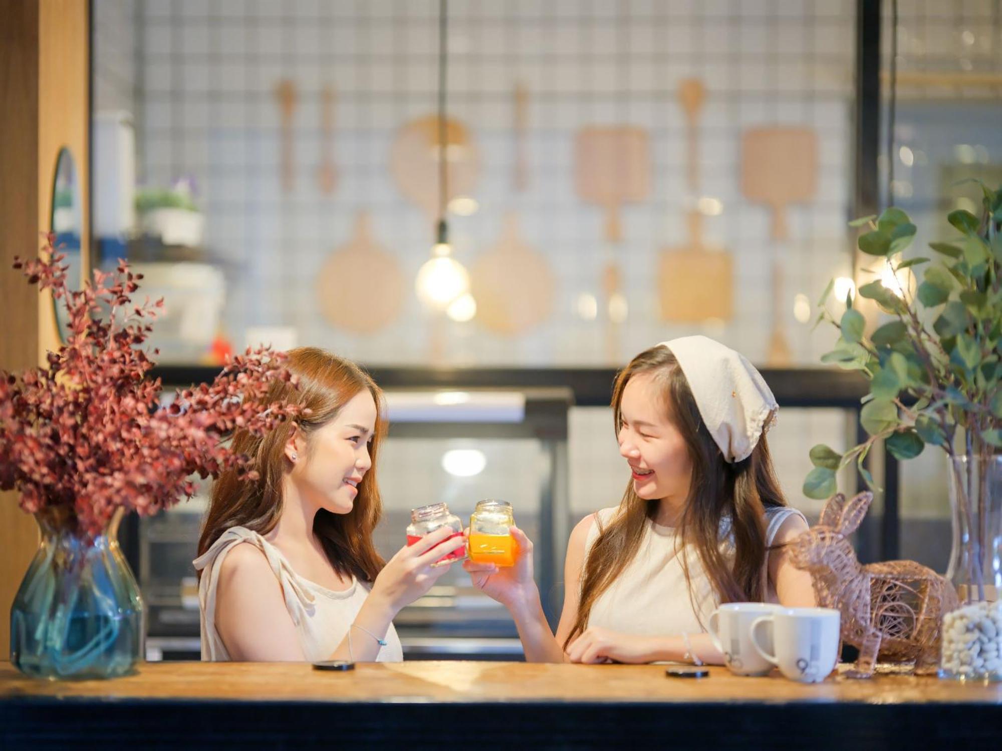 9.5Hotel Chiangmai Chiang Mai Buitenkant foto